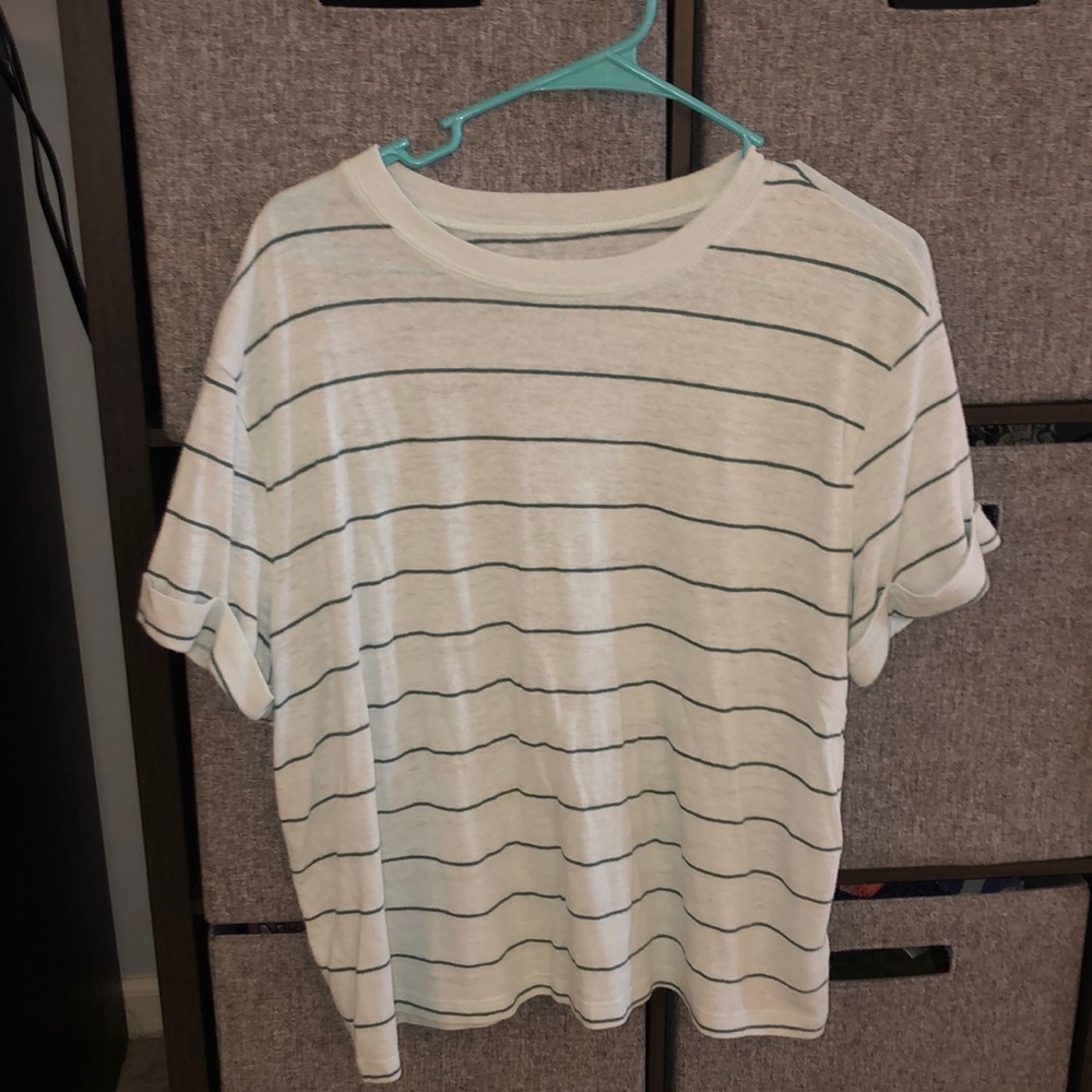 Striped cuffed sleeve shirt